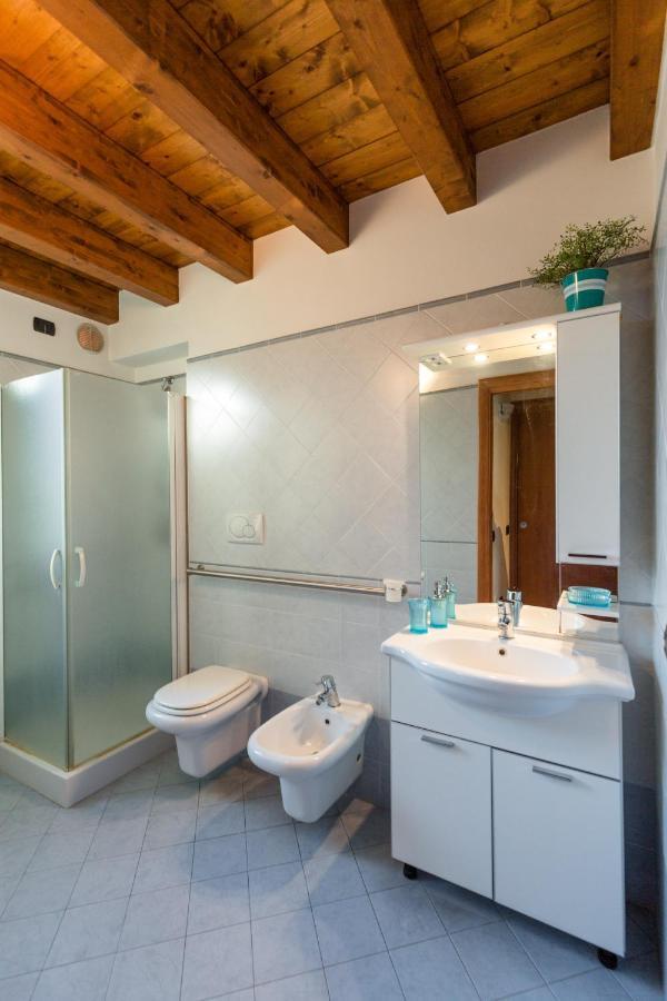 Casa Lorena Desenzano del Garda Bagian luar foto