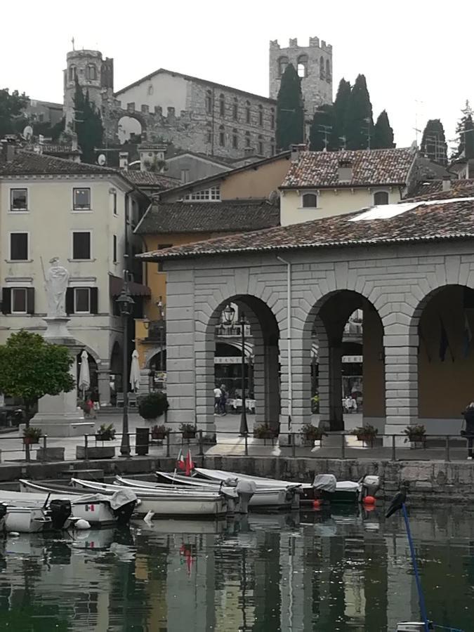 Casa Lorena Desenzano del Garda Bagian luar foto