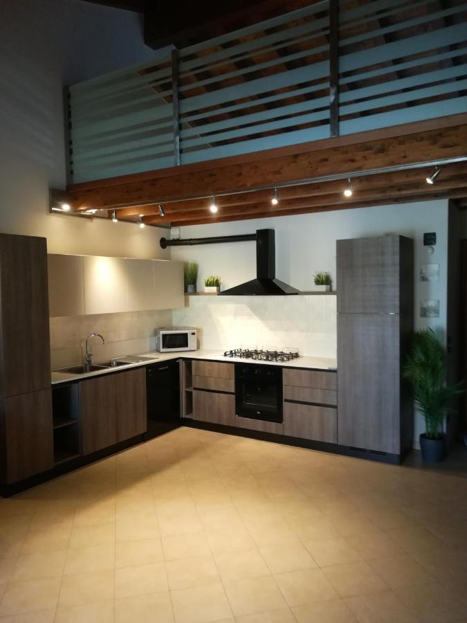 Casa Lorena Desenzano del Garda Bagian luar foto