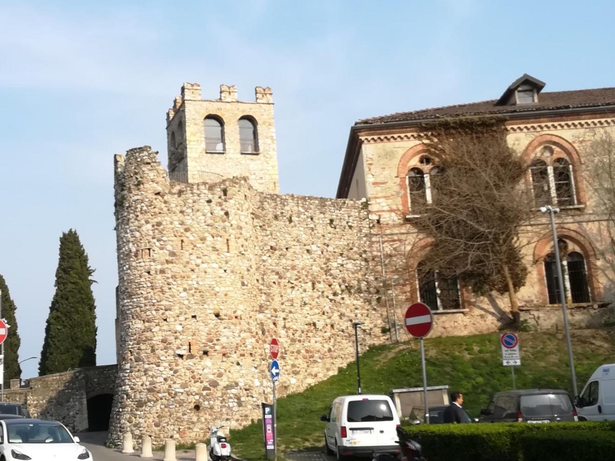 Casa Lorena Desenzano del Garda Bagian luar foto